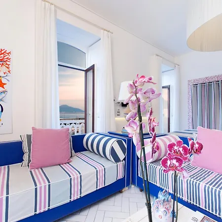 Lägenhet Terrace By The Sea - Entire With Terrace Sorrento
