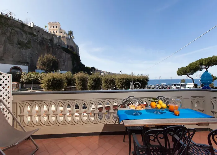 Terrace By The Sea - Entire With Terrace Lejlighed Sorrento